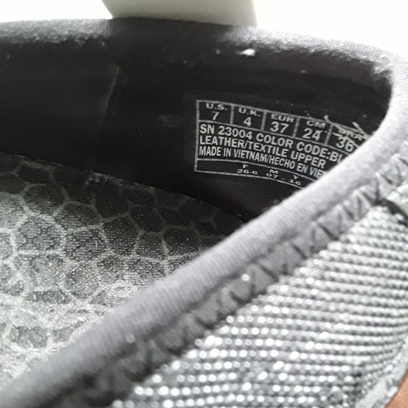 Sketchers casual shoes size 7 - Picture 2 of 5